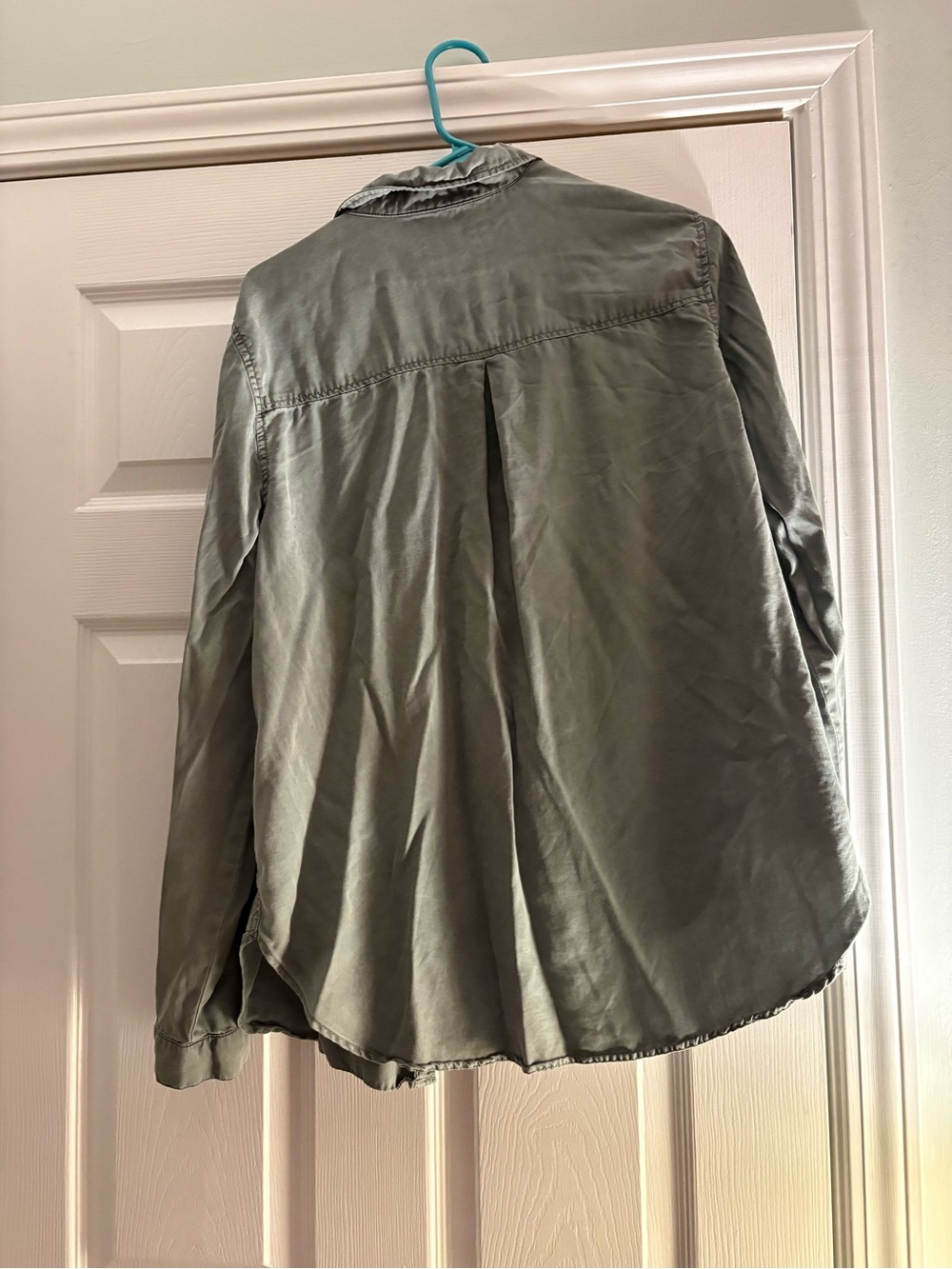 Universal Thread Shirt - Picture 2 of 4